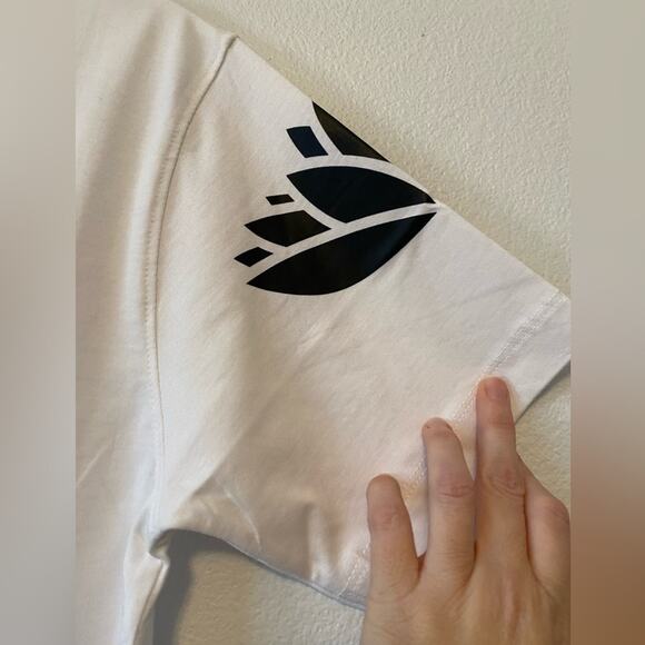 Women's M Black Gray White Cotton Tee Shirt Lotus Colorblock Athleisure Basic - Picture 6 of 8